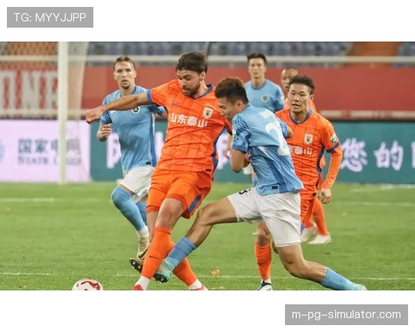 泰山阿尔瓦罗领衔三中卫 葡萄牙中卫出球能力提升防线质量